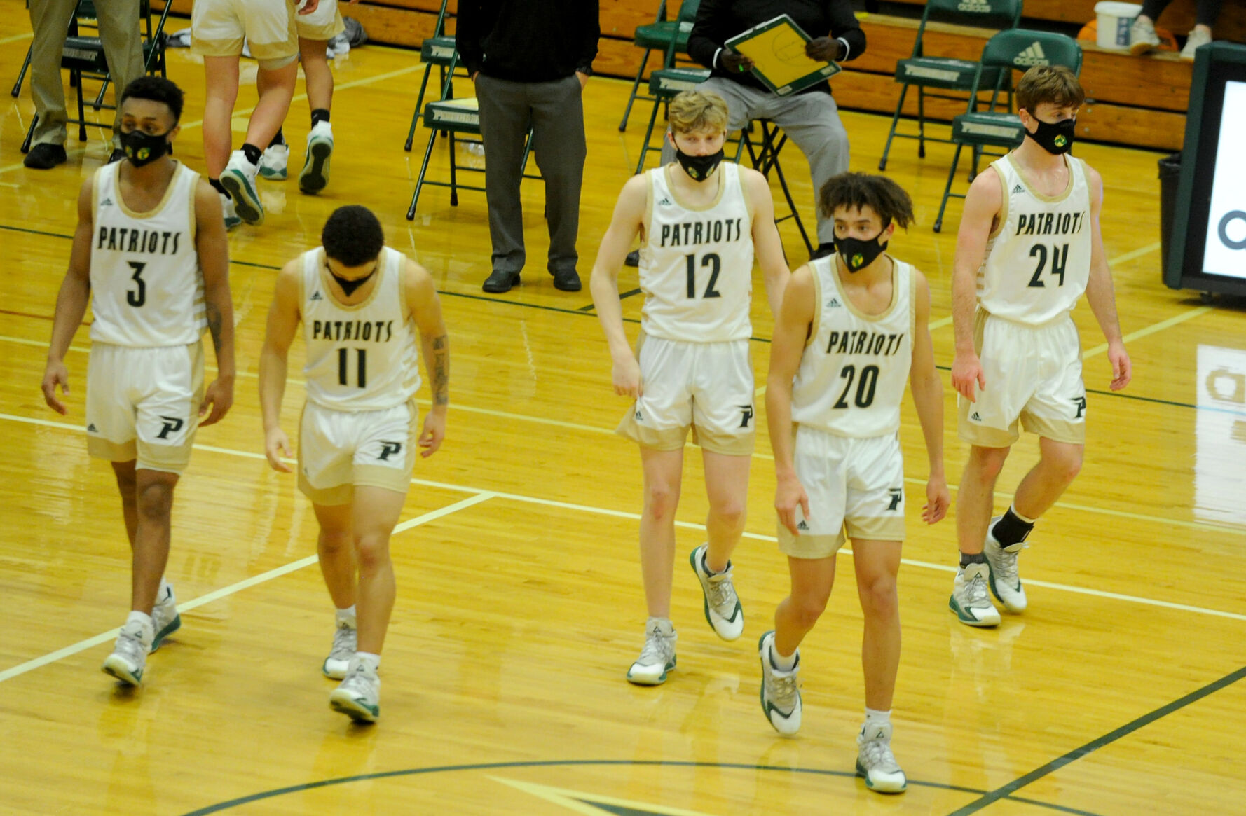 Pinecrest boys vs Lumberton 04.jpg